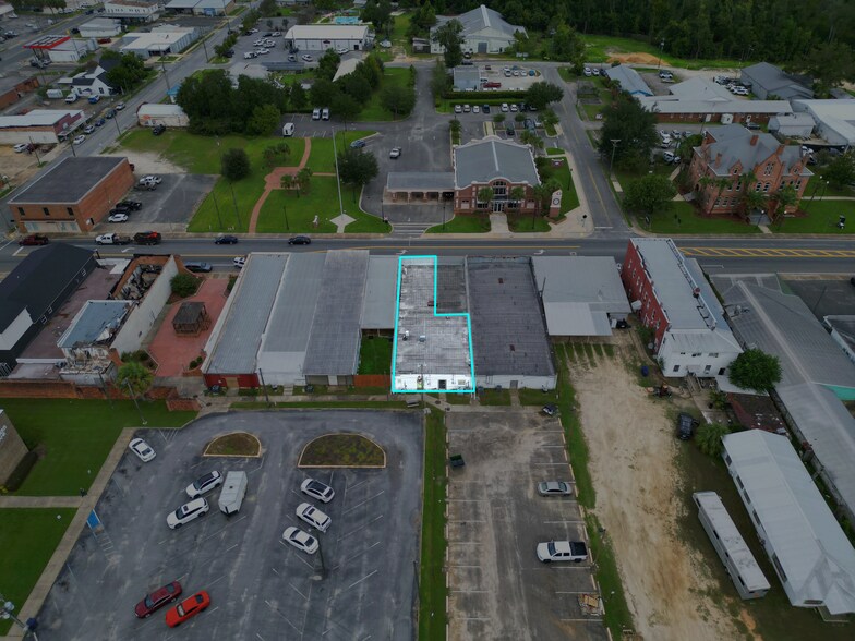 More Photos Of 20737 Central Ave, Blountstown Restaurant For Sale