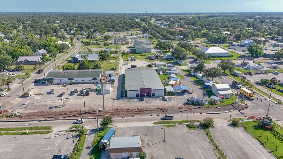 More Photos Of 17 Hickory St, Arcadia Storefront Retail Office For Sale