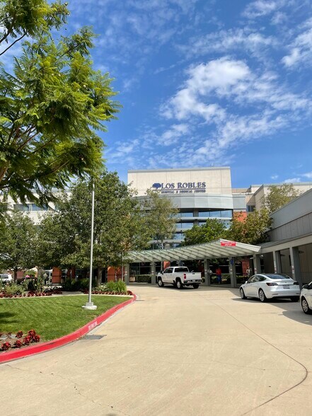 More Photos Of 2230 Lynn Rd, Thousand Oaks Medical For Lease