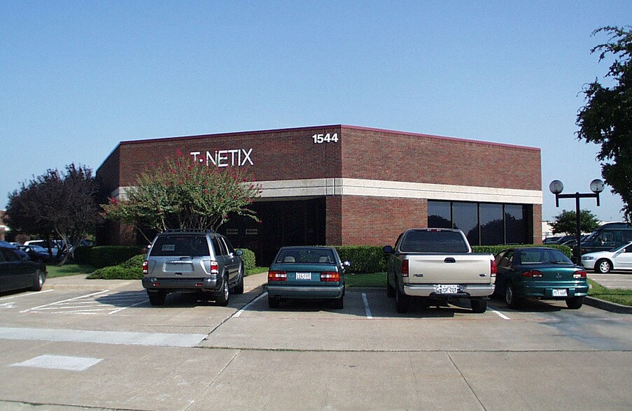 More Photos Of 1544 Valwood Pky, Carrollton Unknown For Lease