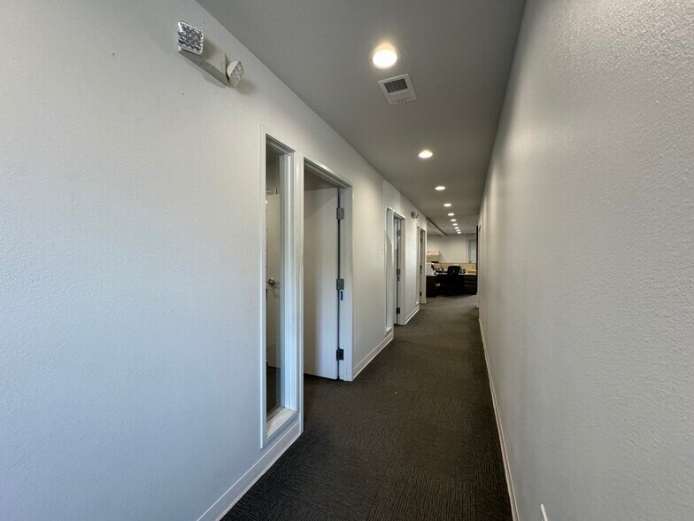 More Photos Of 2881 S 31st Ave, Greeley Warehouse For Sale