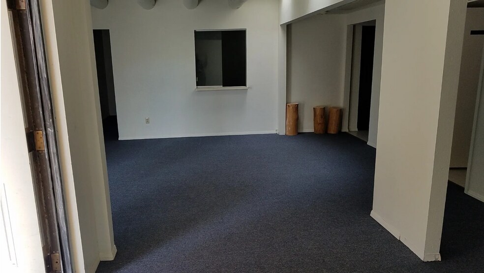 More Photos Of 736 N Country Club Dr, Mesa Medical For Lease