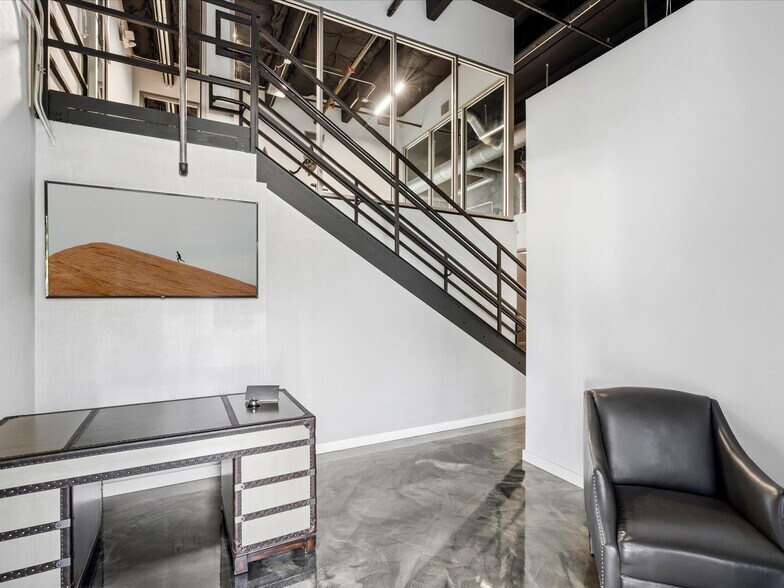 More Photos Of 15481 SW 12th St, Sunrise Flex For Sale