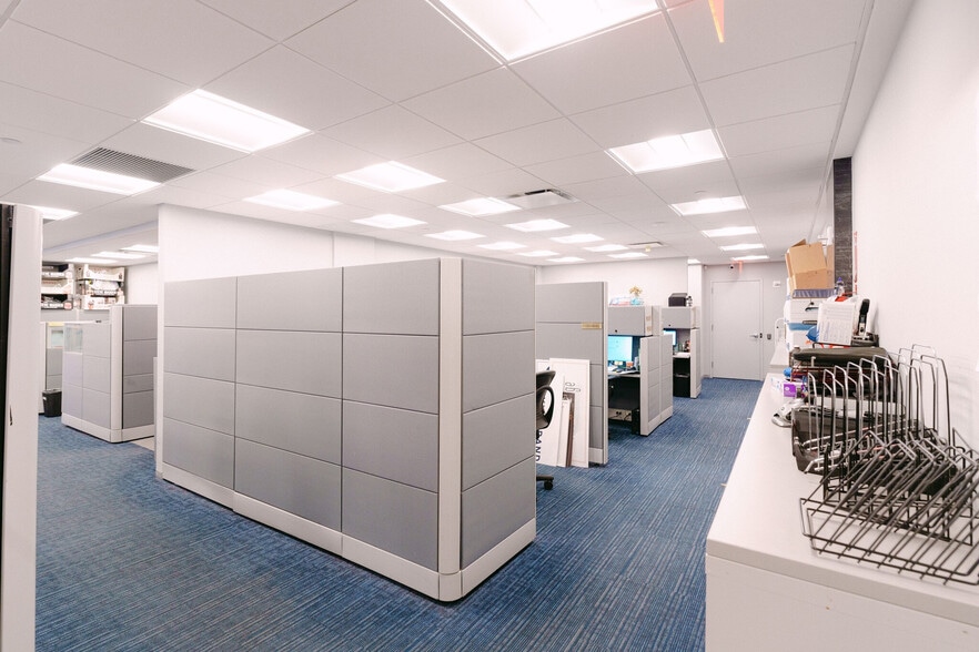 More Photos Of 16 E 34th St, New York Office For Lease