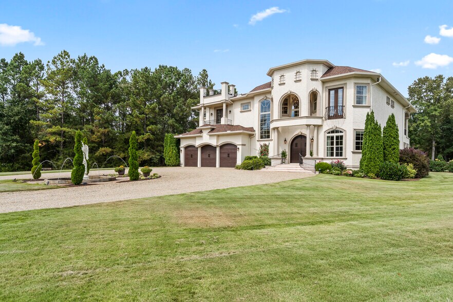 More Photos Of 220 Fincher Rd, Pauline Lodge Meeting Hall For Sale