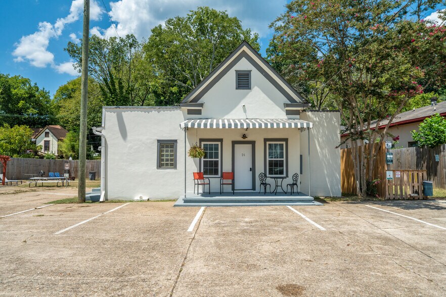 More Photos Of 741 Park Ave, Hot Springs Hotel For Sale