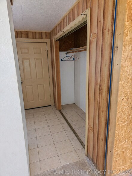 More Photos Of 5268 S Highway 377, Kingston Bar For Sale