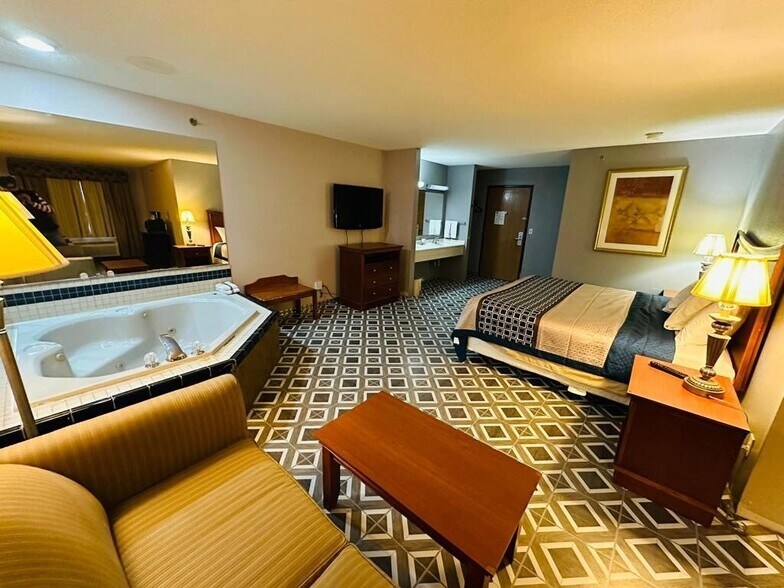 More Photos Of 2820 Hotel Ave, Huntington Hospitality For Sale