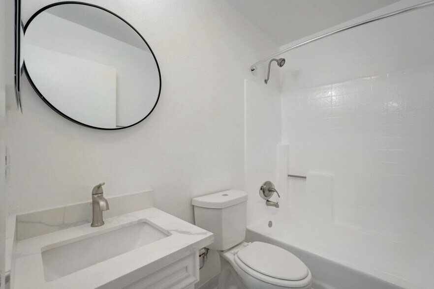 More Photos Of 311 S New Hampshire Ave, Los Angeles Apartments For Sale