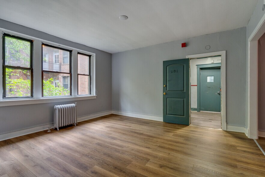 More Photos Of 130-146 Garrett Rd, Upper Darby Township Apartments For Sale