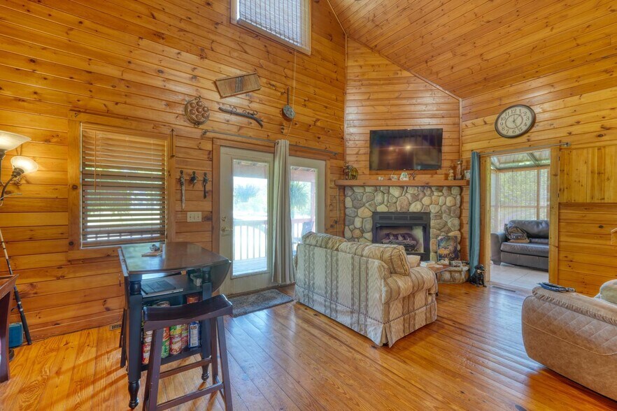 More Photos Of 23 & 60 Greenbriar Hwy, Blairsville Office For Sale