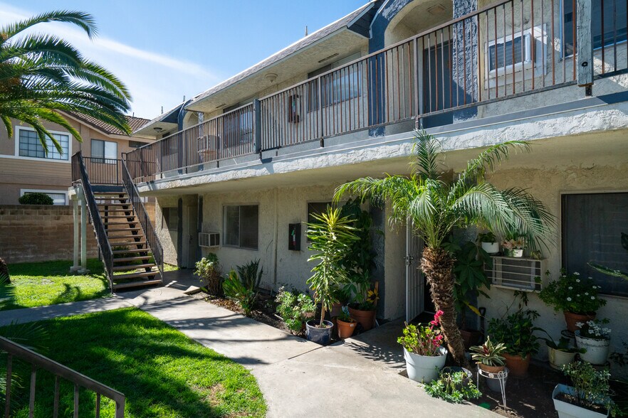 More Photos Of 5791 Kingman Ave, Buena Park Apartments For Sale