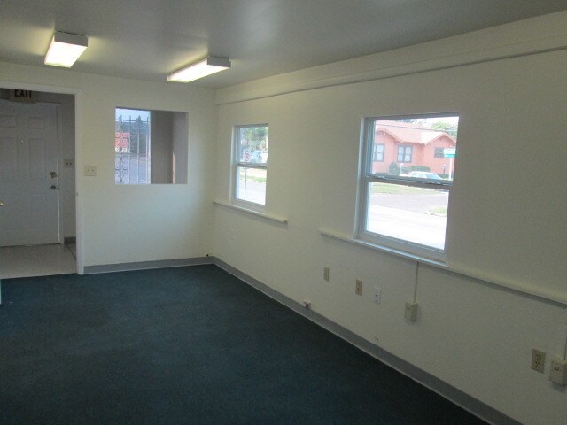 More Photos Of 1012 N Howard Ave, Tampa Freestanding For Lease