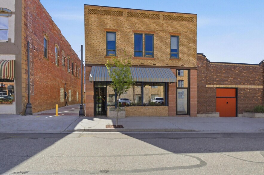 More Photos Of 713 Cooper Ave, Glenwood Springs General Retail For Sale