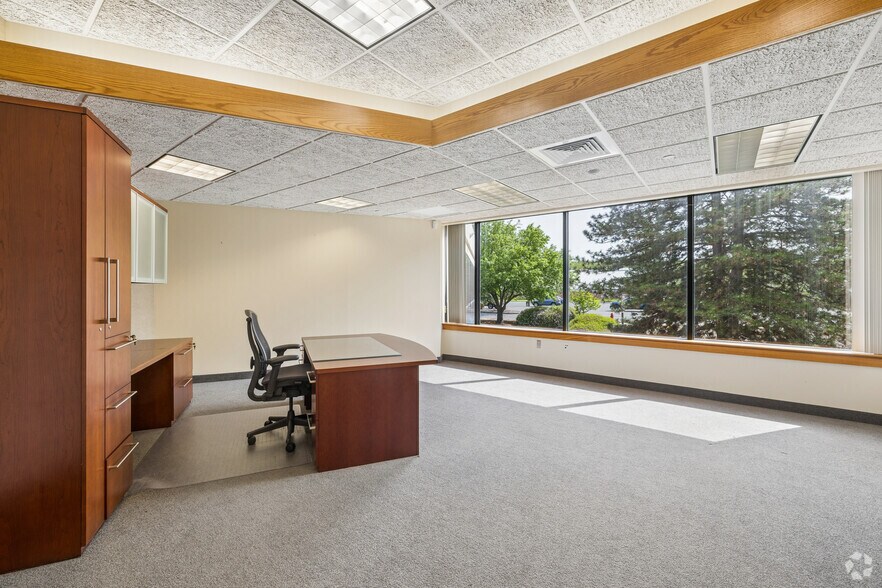 More Photos Of 1 Redcom Ctr, Victor Office For Sale