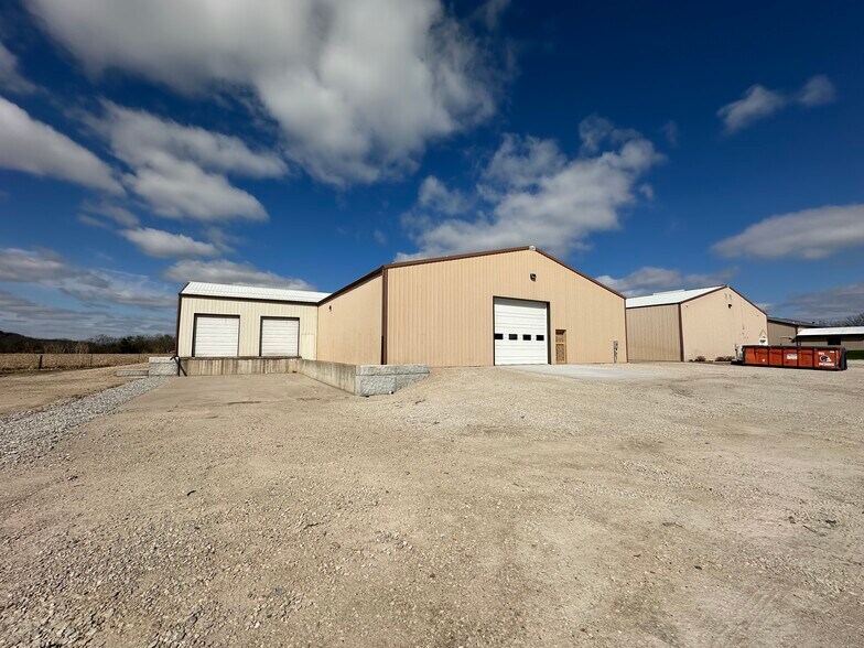 Primary Photo Of 111 Walnut Ln, Colona Warehouse For Lease