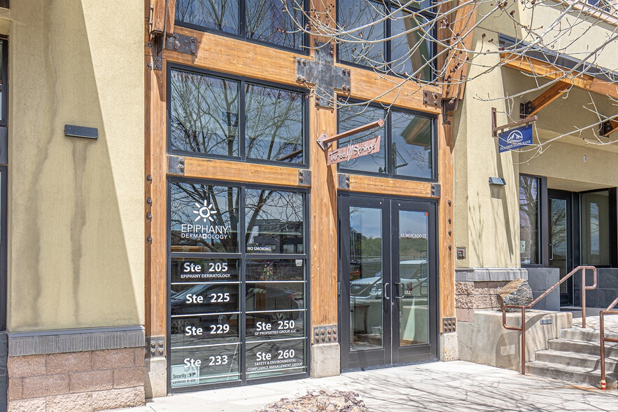 More Photos Of 65 Mercado St, Durango Office For Lease