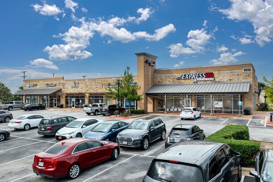 More Photos Of 1616 FM 685, Pflugerville General Retail For Sale