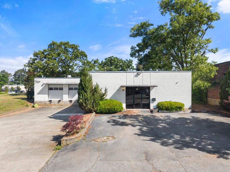 Primary Photo Of 203 Rio Cir, Decatur Light Distribution For Lease