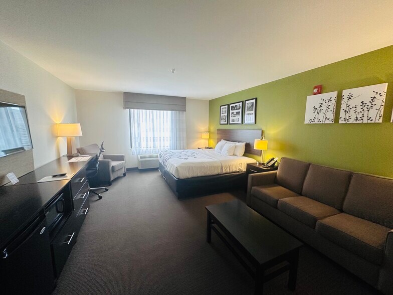 More Photos Of 4450 Rhea County Hwy, Dayton Hotel For Sale