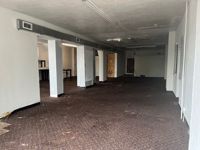 More Photos Of 7323-7329 S Broadway, Saint Louis Storefront Retail Office For Sale