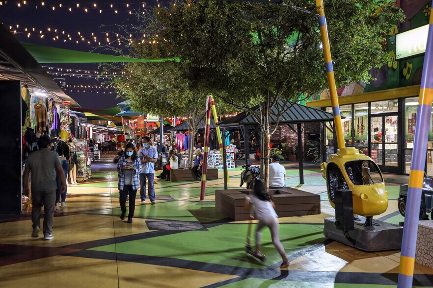 More Photos Of 8500 Van Nuys Blvd, Panorama City Unknown For Lease