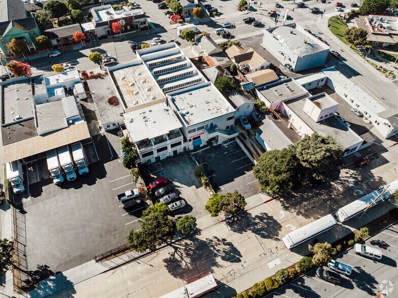 More Photos Of 842 Lighthouse Ave, Monterey Freestanding For Lease