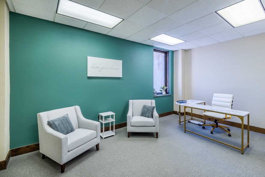 More Photos Of 530 Main St, Danville Office For Sale