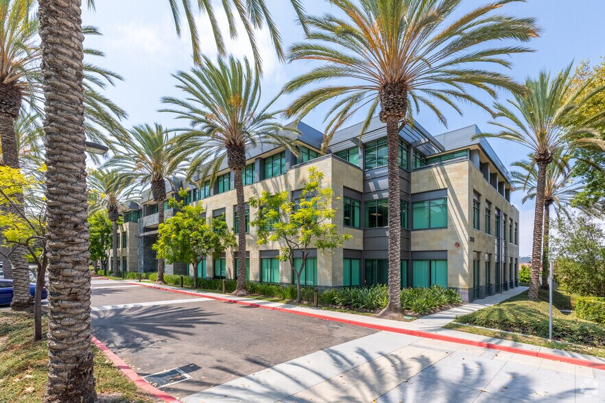 More Photos Of 10590 W Ocean Air Dr, San Diego Office For Lease