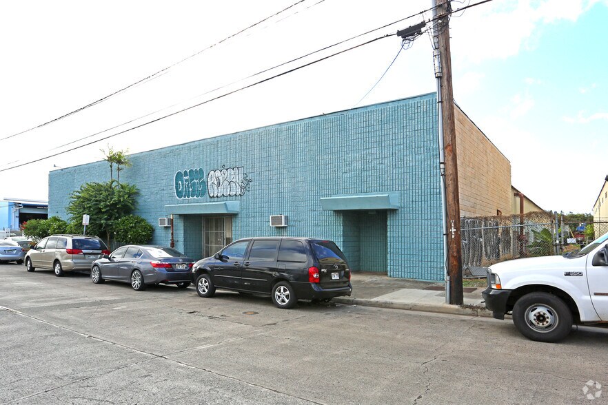 More Photos Of 94-061 Leokane St, Waipahu Warehouse For Lease