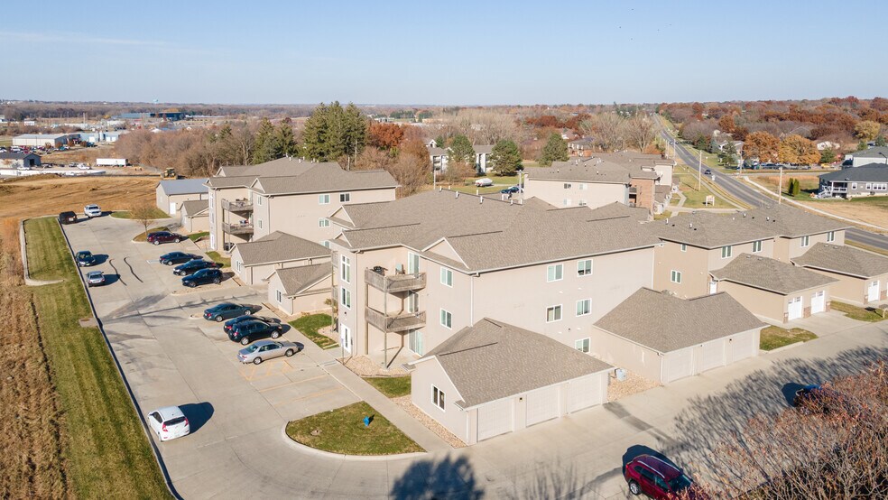 Primary Photo Of 230 W Hills Ln, Waterloo Apartments For Sale