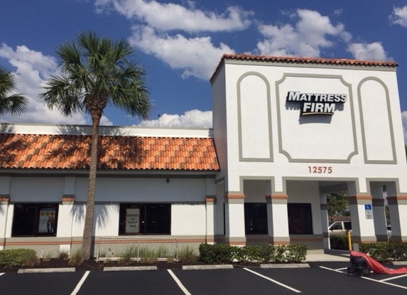 More Photos Of 12575 S Cleveland Ave, Fort Myers Storefront For Lease
