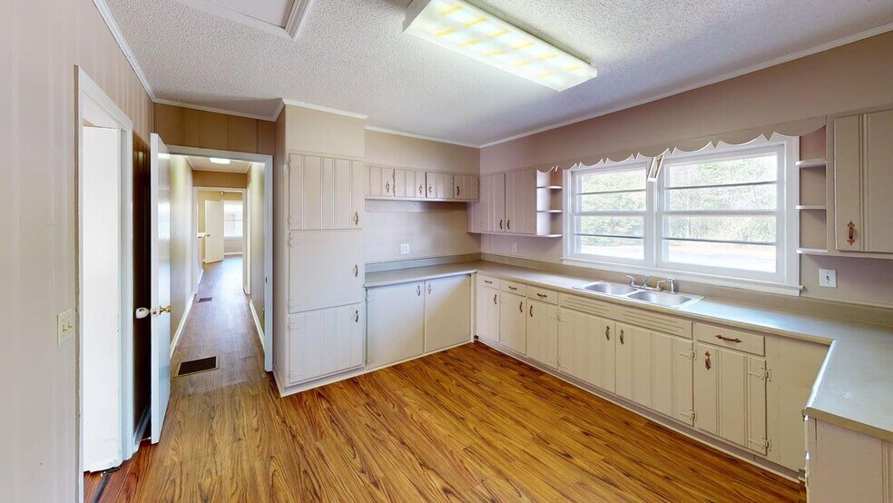 More Photos Of 941 Big A Rd, Toccoa Office For Lease
