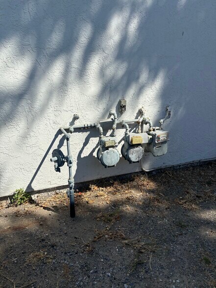 More Photos Of 1868-1872 Stone Ave, San Jose Manufacturing For Lease