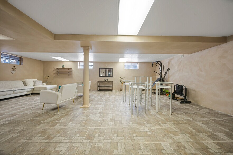 More Photos Of 4871 Wellington Road 29, Guelph Warehouse For Sale