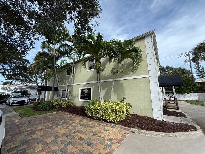More Photos Of 442 4th Ave, Indialantic Office For Lease