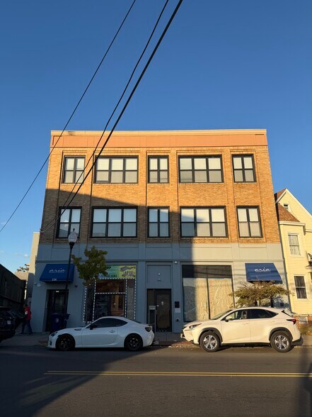 Primary Photo Of 226 New Brunswick Ave, Perth Amboy Apartments For Sale
