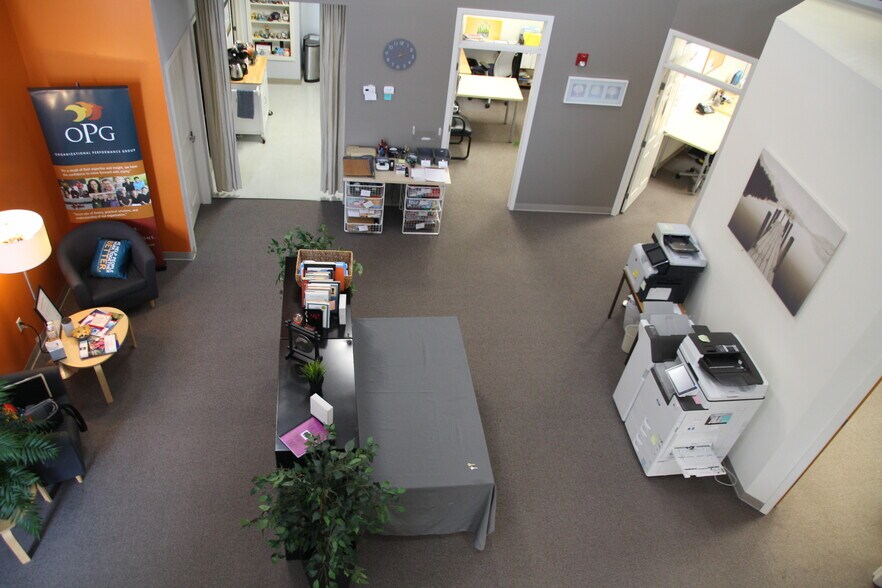 More Photos Of 15 Research Dr, Woodbridge Office For Lease