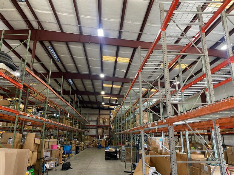 More Photos Of 15810-A Hwy 59, Foley Light Distribution For Sale