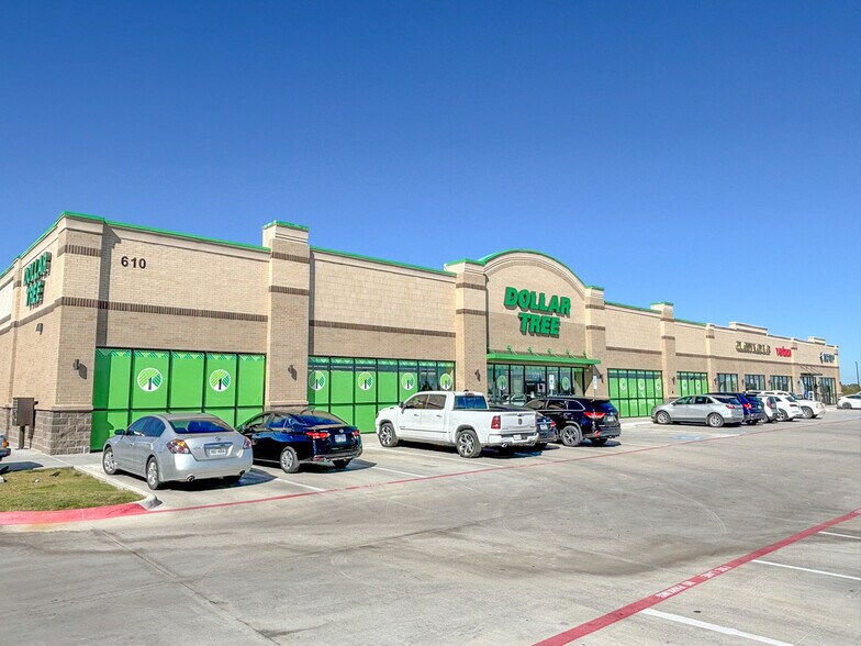 More Photos Of 610 W Interstate 30, Royse City General Retail For Sale