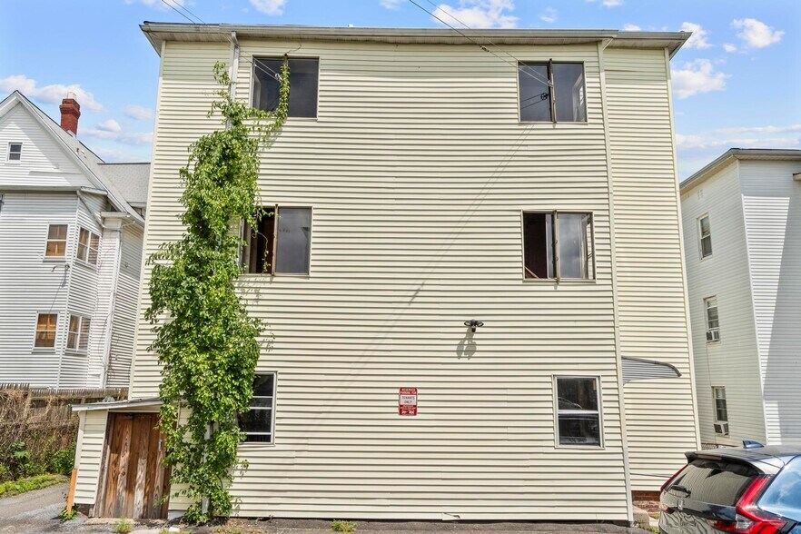 More Photos Of 164 Grove St, New Britain Apartments For Sale