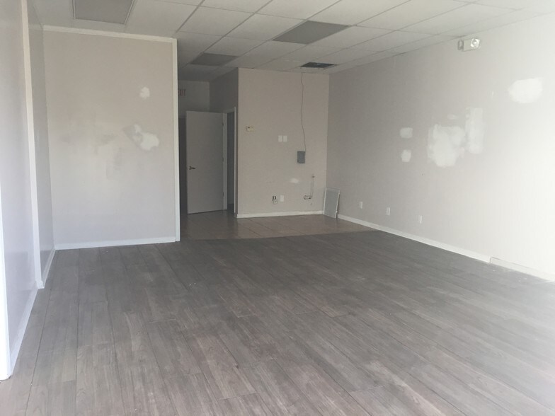 More Photos Of 730 Tamiami Trl, Port Charlotte Storefront Retail Office For Sale