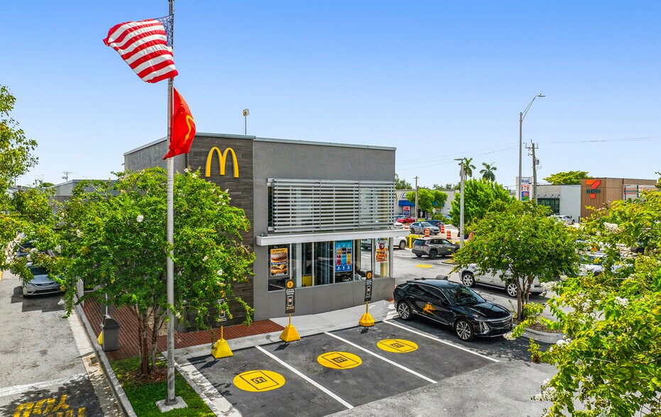 More Photos Of 3250 W 18th St, Hialeah Unknown For Lease