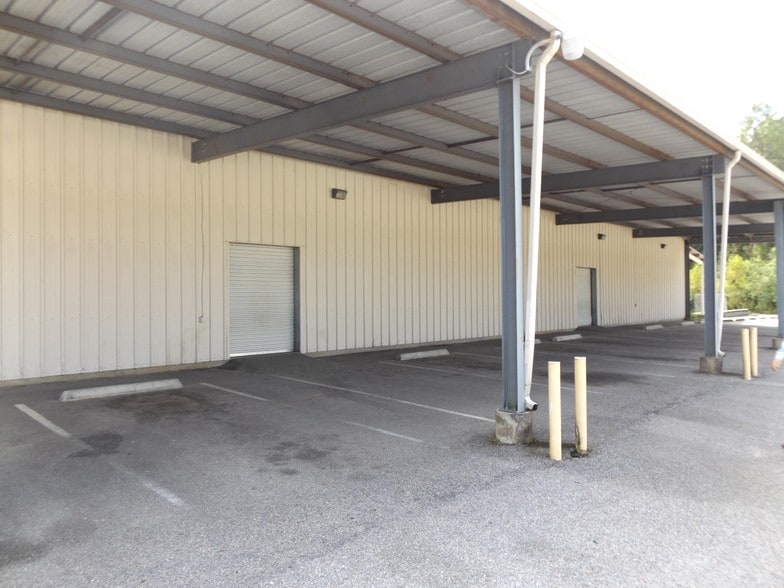 More Photos Of 8033 Airway Park Dr, Mobile Light Distribution For Lease