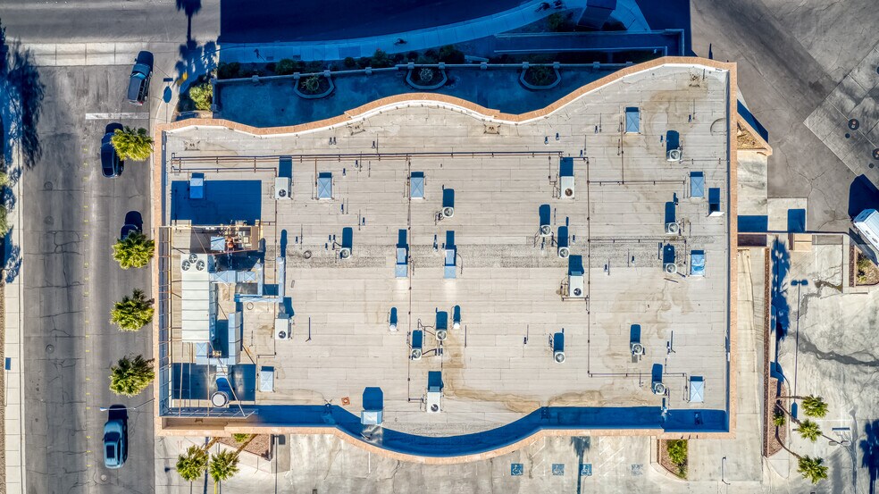 More Photos Of 2705 W Horizon Ridge Pky, Henderson Office For Sale