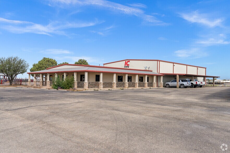 More Photos Of 7910 Interstate 20, Midland Service For Lease