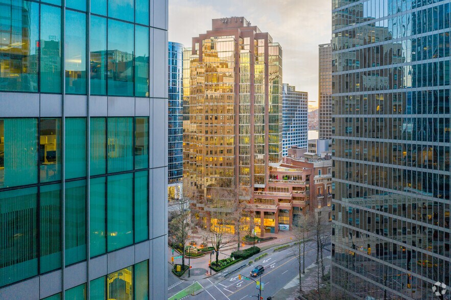 More Photos Of 999 W Hastings St, Vancouver Office For Lease