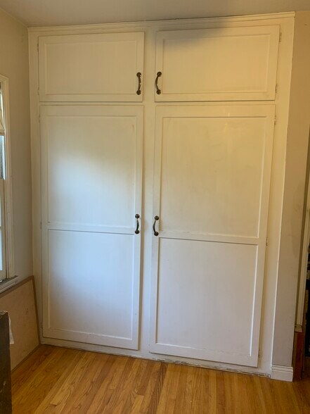 More Photos Of 1826 Wellington Rd, Los Angeles Specialty For Sale