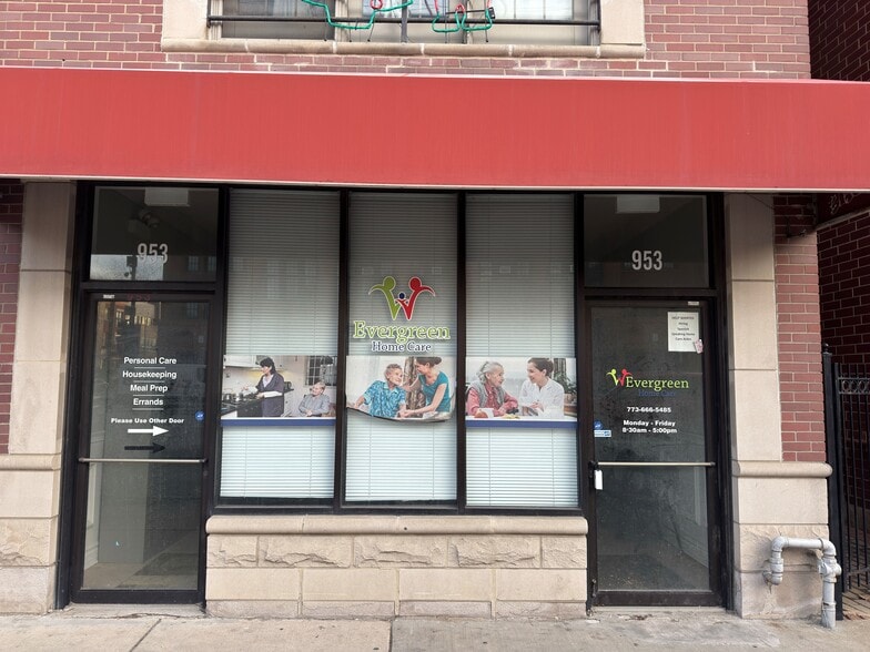 More Photos Of 953 N Ashland Ave, Chicago Storefront Retail Residential For Sale