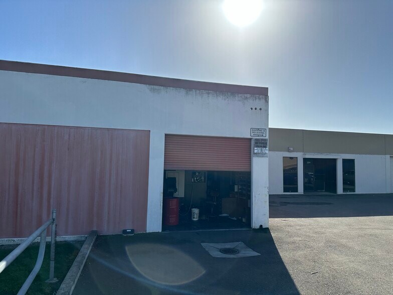 More Photos Of 3514-3544 Arden Rd, Hayward Warehouse For Lease